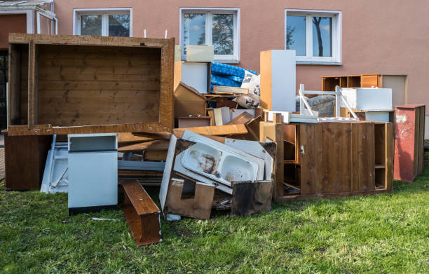 Best Yard Cleanup Services  in Santee, SC